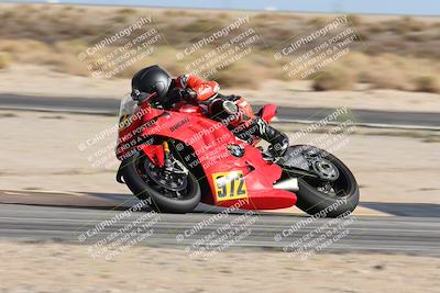 media/Nov-16-2025-Race Pace (Sun) [[8c5fa54630]]/Verified Riders/9-Turn 16 (150pm)/